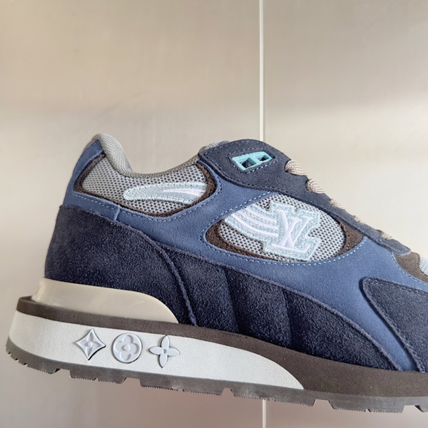 ルイヴィトン靴着用イメージ